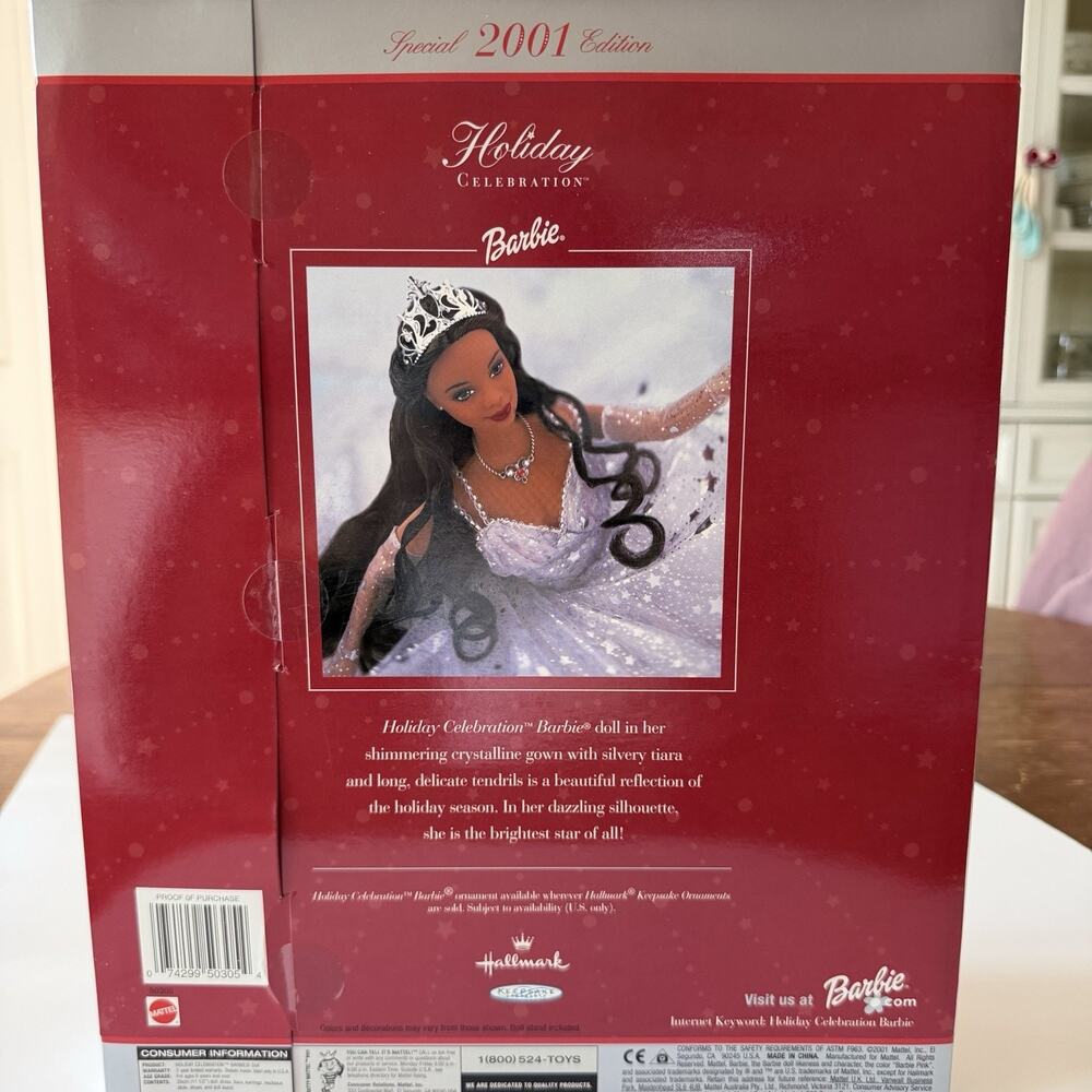 2001 Holiday Celebration Barbie Doll African American Special Edition Hallmark - Picture 4 of 6